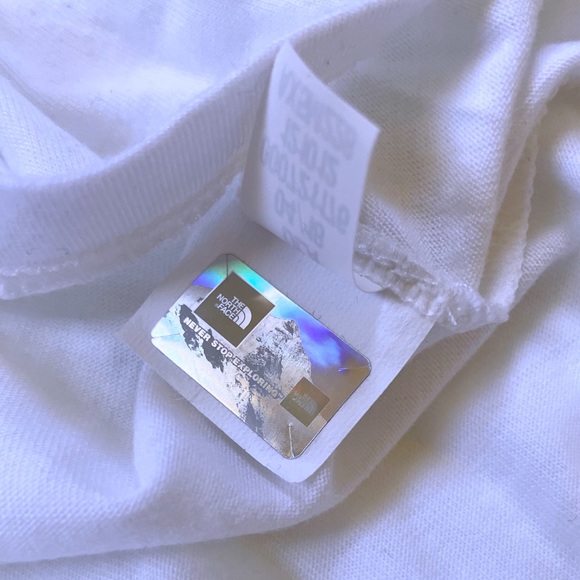 The North Face Women’s Short Sleeve Tee - Picture 3 of 3